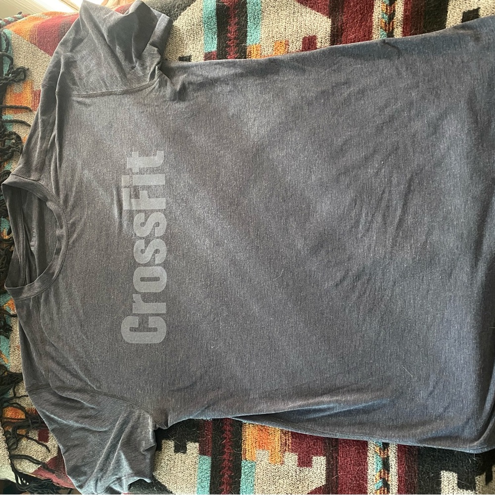 Nobull men’s shirt